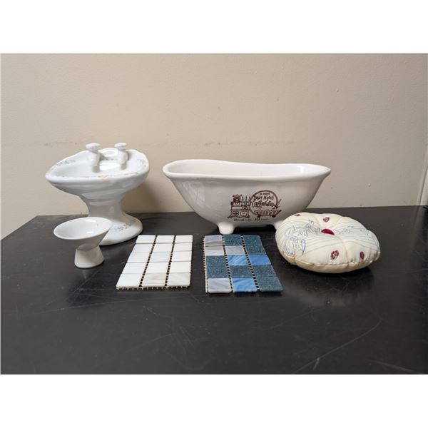 Box full of Porcelain Items Decor (Bath tub, Sink, and etc.)