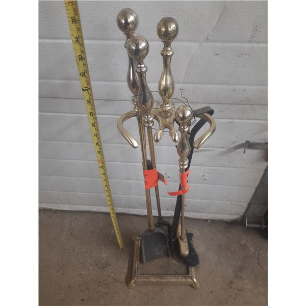 Vintage Fireplace Tools. (Total Weight 8.50 Kg)
