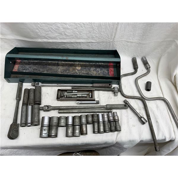 MUSTANG 1/2-INCHES DRIVE SOCKETS, WRENCHES, RATCHETING WRENCHES, AND EXTENSIONS