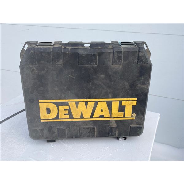 DEWALT D51422K AIR NAILER