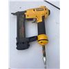 Image 3 : DEWALT D51422K AIR NAILER