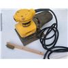 Image 4 : DEWALT PALM SANDER - WORKS!
