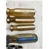 Image 3 : INDESTRO TOOLS LOT, MISCELLANEOUS