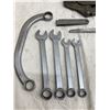 Image 4 : INDESTRO TOOLS LOT, MISCELLANEOUS