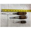 Image 2 : WOODEN HANDLE SCREW DRIVERS
