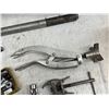 Image 4 : VINTAGE DURO-CHROME AUTOMOTIVE SPECIALTY TOOLS INCLUDING VARIOUS COMPONENTS FOR A SLIDE HAMMER PULLE