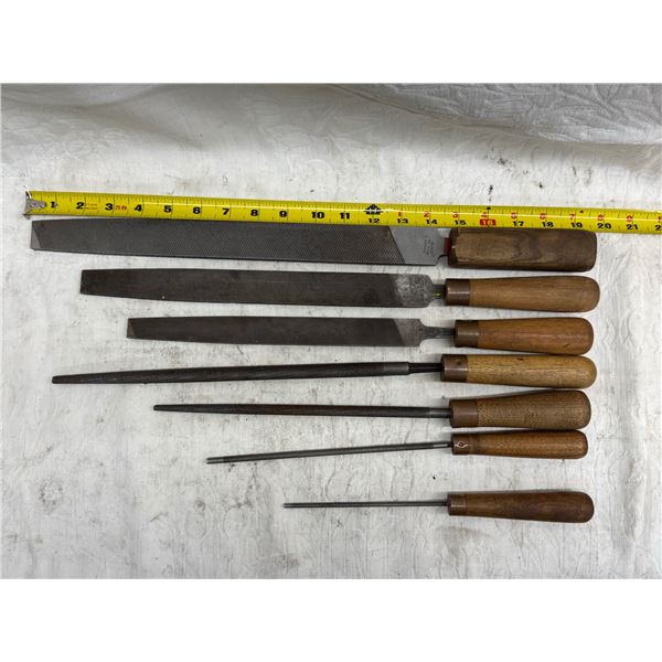 COLLECTION OF HAND FILES AND RASPS