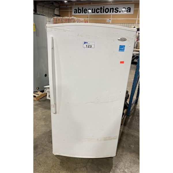 WHIRLPOOL EV161FZTQ WHITE SINGLE DOOR REFRIGERATOR