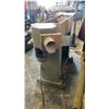 Image 2 : 4FT PROGRESS MODEL PMC-150 EDGE SANDER