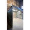 Image 2 : SPRAY SYSTEMS INC. PROFESSIONAL SPRAY PAINT BOOTH - APPROX. 10FT X 10FT X 8 1/2FT HIGH