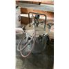 Image 3 : PNEUMATIC PAINT POT WITH HOSE LINES, SPRAY GUN AND PROTECTIVE HELMUT