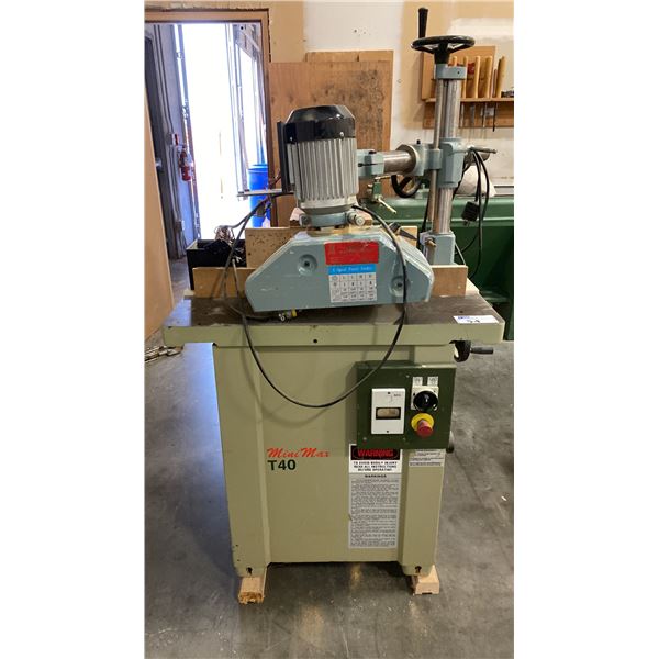 MINI MAX T40 WOOD SHAPER MACHINE WITH CANTEK 8 SPEED POWER FEEDER