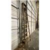 Image 2 : 10FT WOODEN STEP LADDER