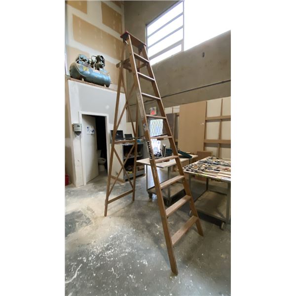 ALLRIGHT 10FT WOODEN STEP LADDER