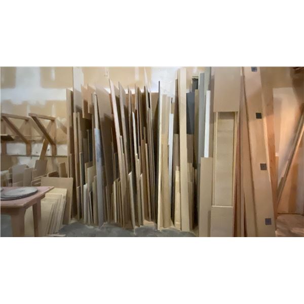 LARGE GROUP OF ASSORTED WOOD