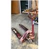 Image 2 : CASTERLAND 5500 LBS. CAPACITY PALLET JACK (RED)