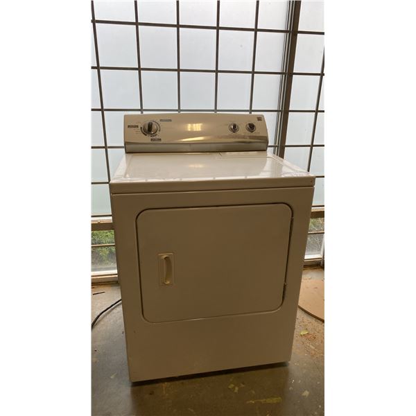 KENMORE WHITE CLOTHS DRYER