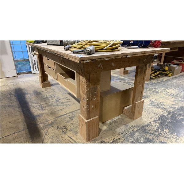 WOODEN WORK TABLE WITH ATTACHED BENCH VISE - APPROX.8FT X 4FT X 3FT HIGH