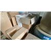 Image 5 : LARGE GROUP OF ASSORTED ITEMS - PLASTIC BARRELS, WOODEN STORAGE BOX,