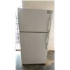 Image 17 : CONTENTS OF LUNCH ROOM *MOUNTED KITCHEN CABINETS STAY*