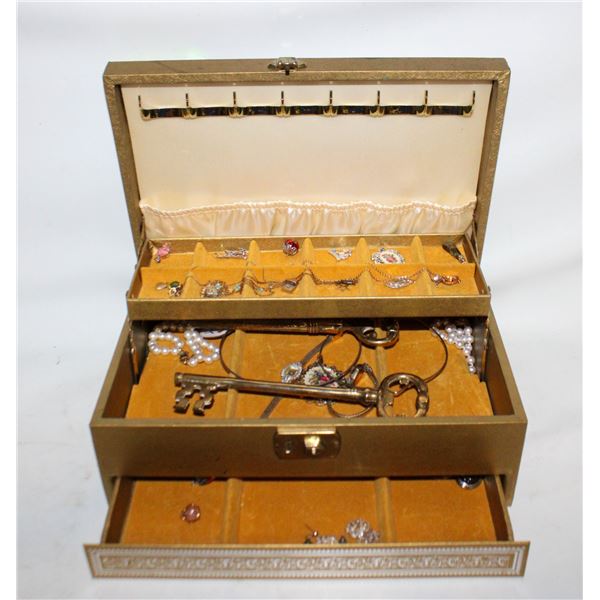 VINTAGE ESTATE JEWELRY BOX WITH CONTENTS
