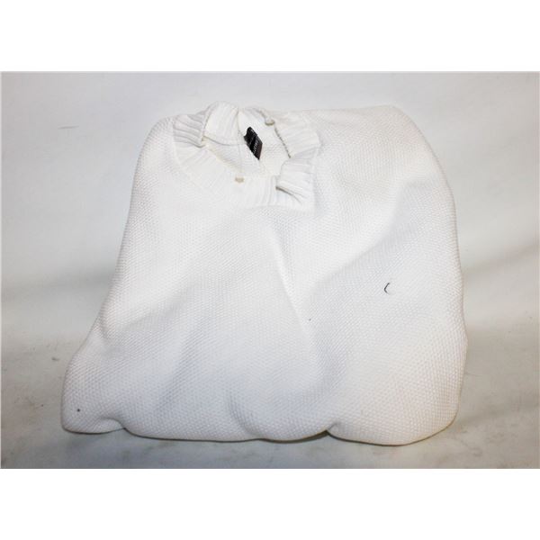 NEW MATTY M SWEATER SMALL