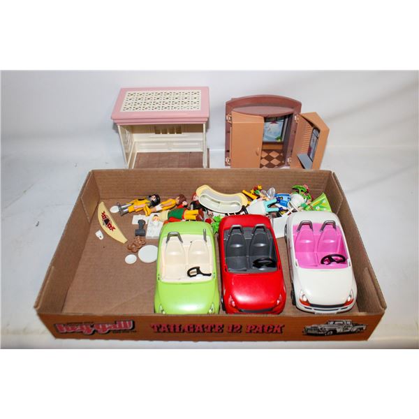 PLAYMOBILE COFFEE SHOP, COOKIE STORE, 3 CARS &