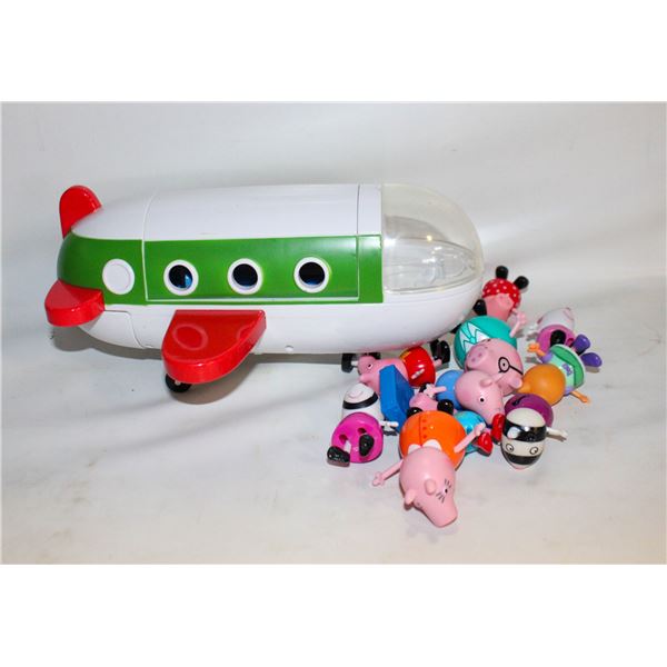 PEPPA PIG AIRPLANE, SUITCASES & PEPPA PIGS TOYS