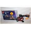 Image 1 : LEGO TECHNIC 42179 PLANET EARTH AND MOON ORBIT