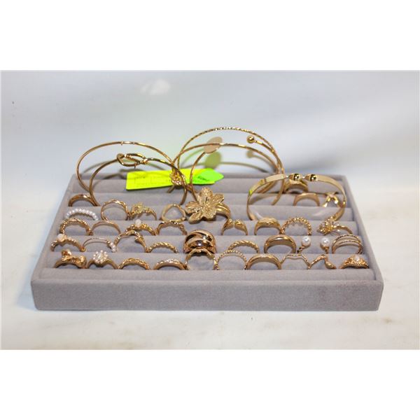 JEWELRY ORGANIZER TRAY WITH RINGS AND