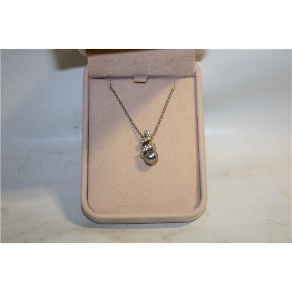 ESTATE NECKLACE IN BOX-ESTATE