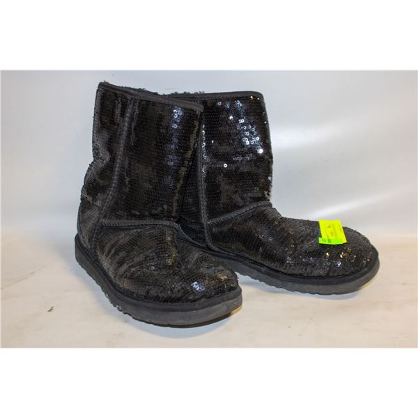UGG SIZE 9 LADIES BOOTS-ESTATE