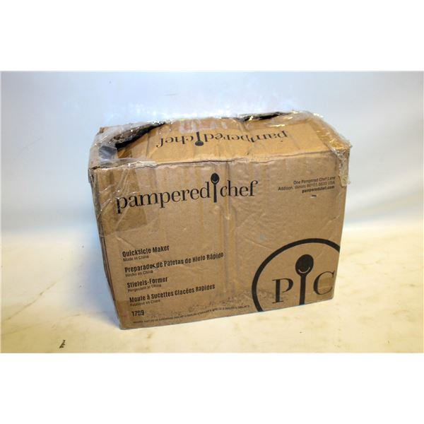 PAMPERED CHEF QUICKSICLE MAKER IN ORIGINAL