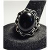 Image 1 : 7)  NATURAL OVAL BLACK ONYX SIZE 9 RING WITH