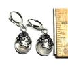 Image 1 : 18)  SET OF SILVER TONE AND OPALINE DROP