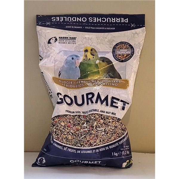 5) SEALED PKG OF 1 KG OF GOURMET BUDGIE