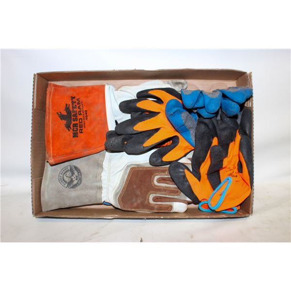 5 PAIRS OF GLOVES - 3 NEW