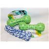 Image 1 : 3 NEW DOG TOYS