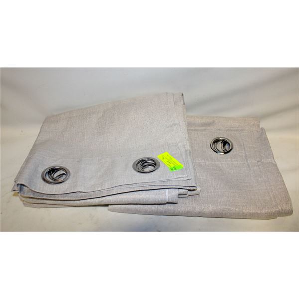 PAIR OF HEAVY BLACKOUT CURTAIN PANELS 54 X 84