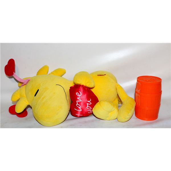 ESTATE VINTAGE PEANUTS PLUSHIE WITH BARREL