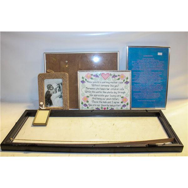 LOT OF PICTURE FRAMES