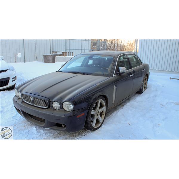 2009 JAGUAR XJ VANDEN PLAS