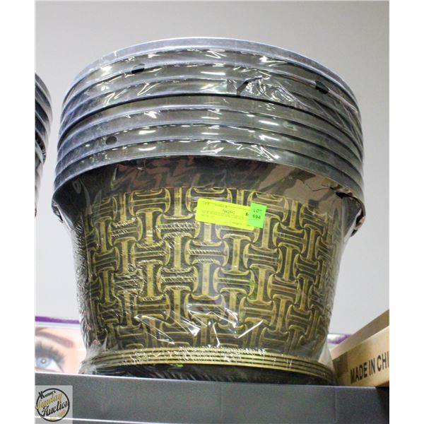 NEW NOOULAP 4PK LARGE PLANT POTS 16"