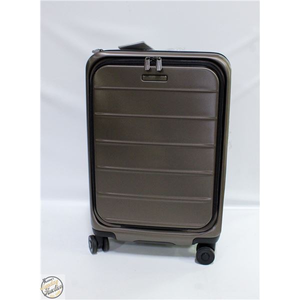 RIACRDO LUGGAGE BEVERLY HILLS CARRY ON
