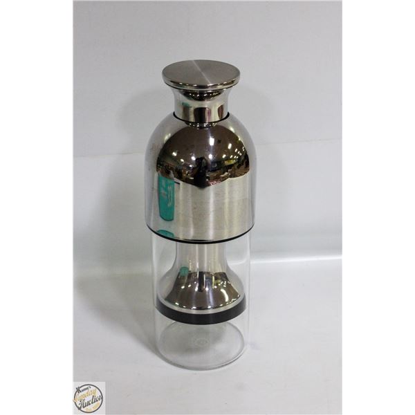 ETO WINE DECANTER STAINLESS