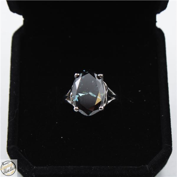 #3575-10 KT WHITE GOLD DIAMOND RING 5.1 CT OVAL