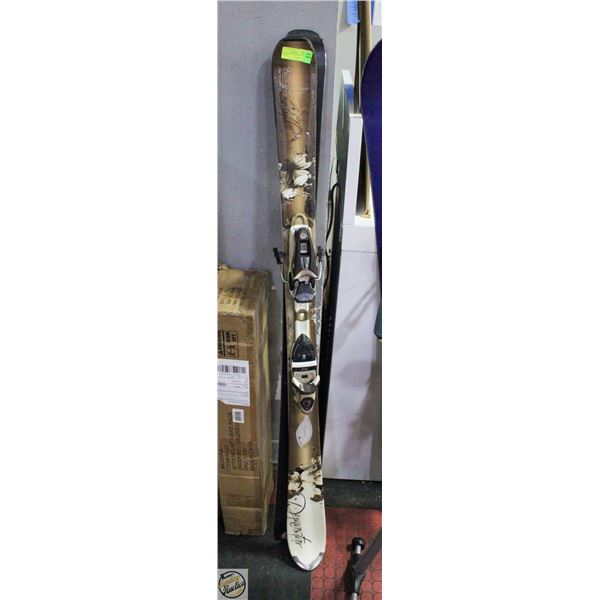 PAIR OF CHAMONIX SKIS & FLUID BINDINGS