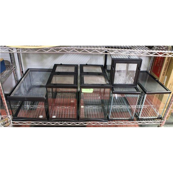 LOT - 8 GLASS TERRARIUMS