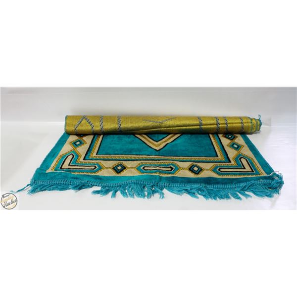 GOLD/GREEN GEOMETRIC DESIGN TURKISH