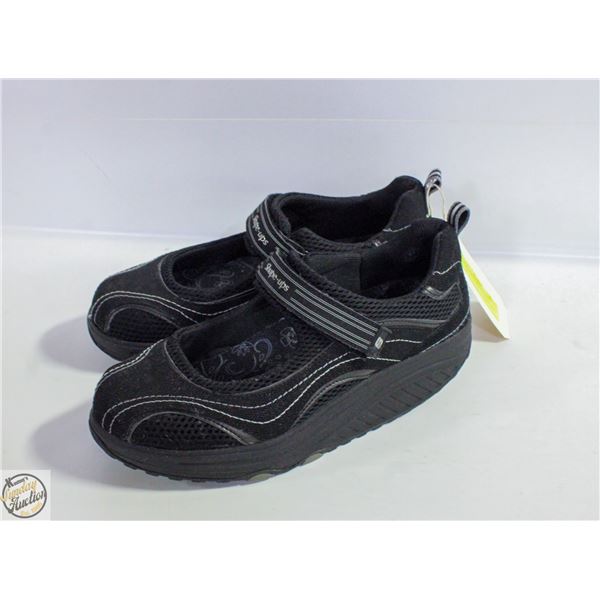 BLACK "SKECHERS" WALKING SHOES LADIES SZ 9